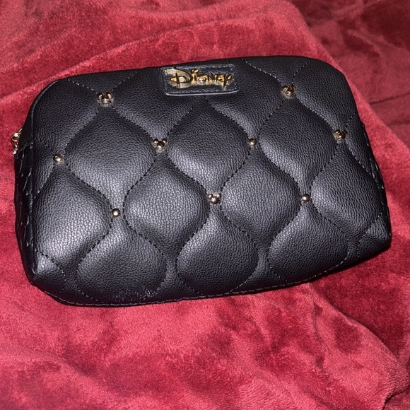 Disney Black Quilted  makeup Bag - Picture 11 of 12